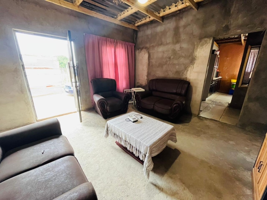 2 Bedroom Property for Sale in Caleb Motsoabi Free State